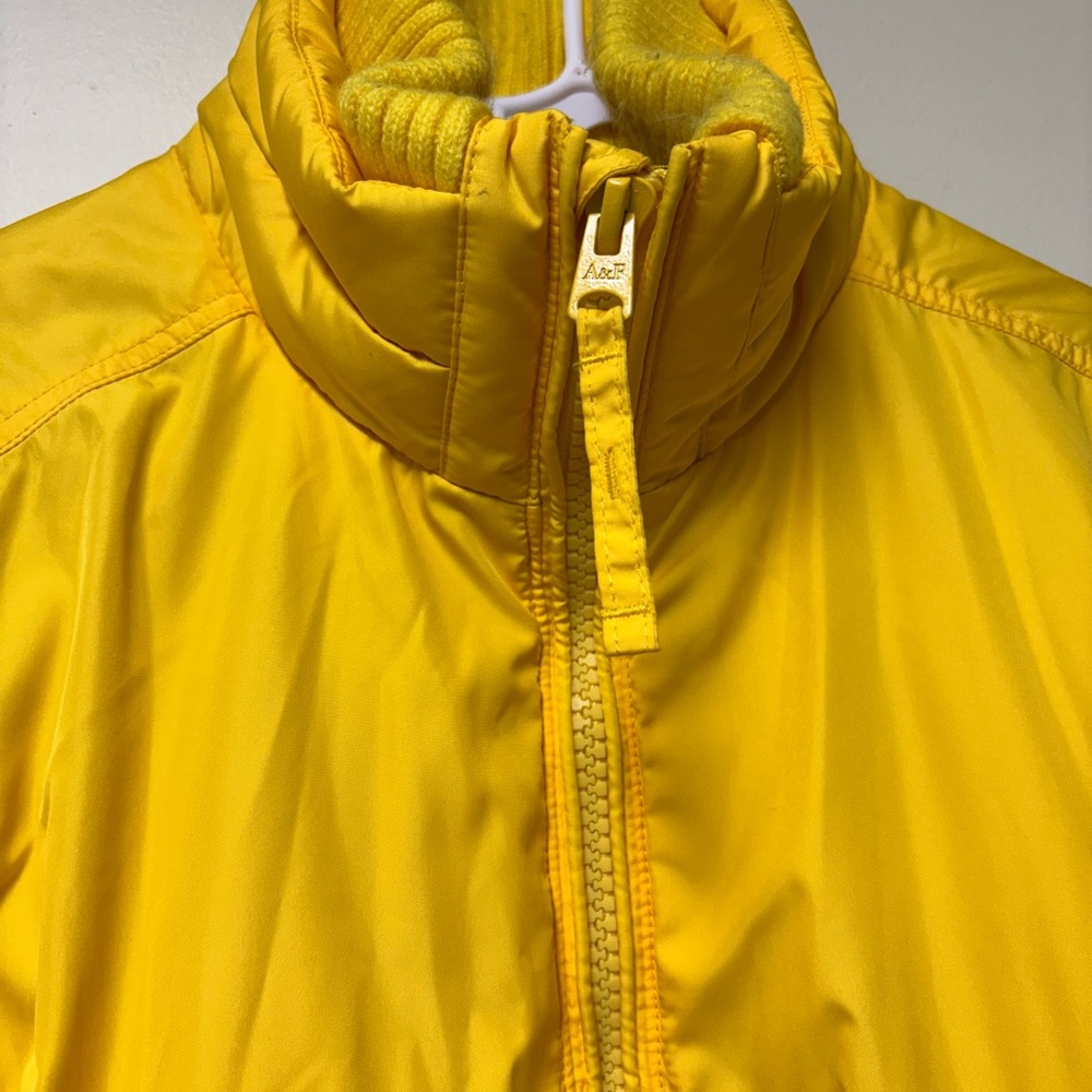 Abercrombie & Fitch Canary Yellow Preppy Winter Zip Up Jacket - Large - Picture 4 of 14